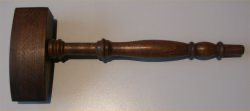 Maillet en bois exotique vernis, type Émulation