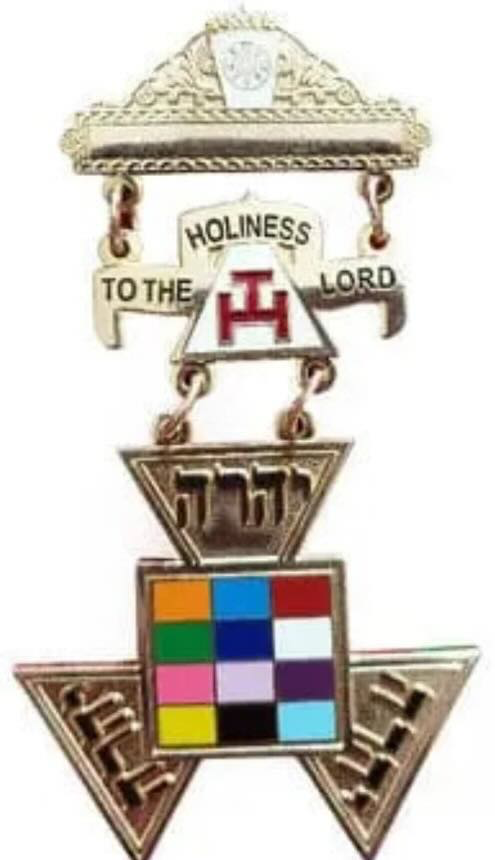 ARA Bijou de poitrine Passé HP