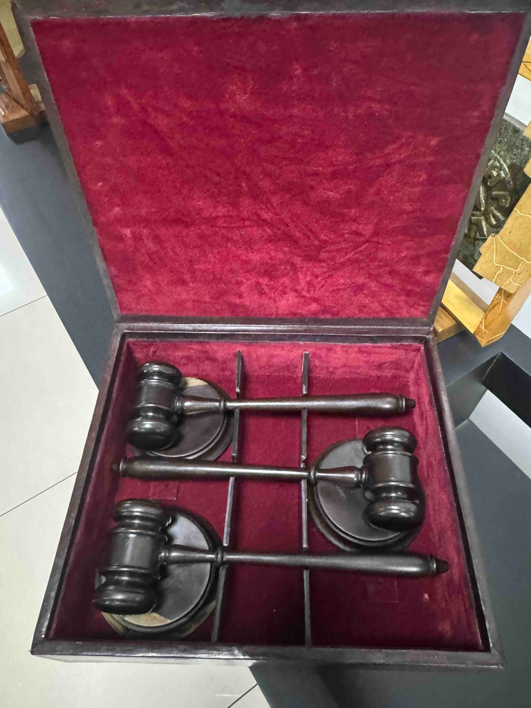 Coffret de 3 maillets "juge"